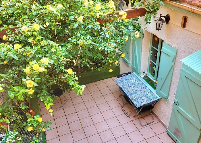 2P. Jardin Calme Centre-Ville