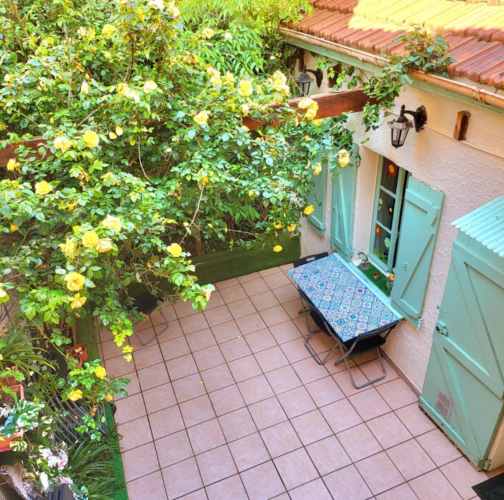 2p. Jardin Calme Centre-ville